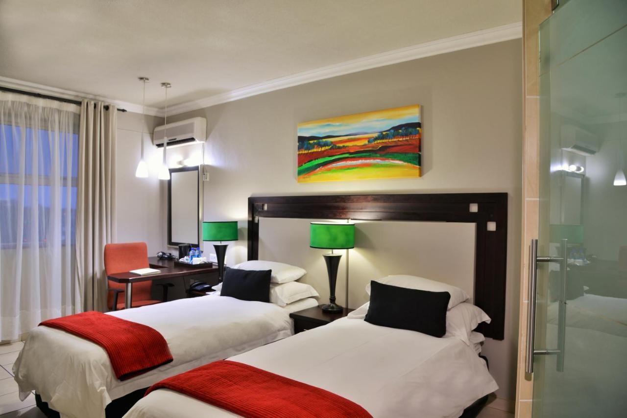 BON Hotel Empangeni Buitenkant foto